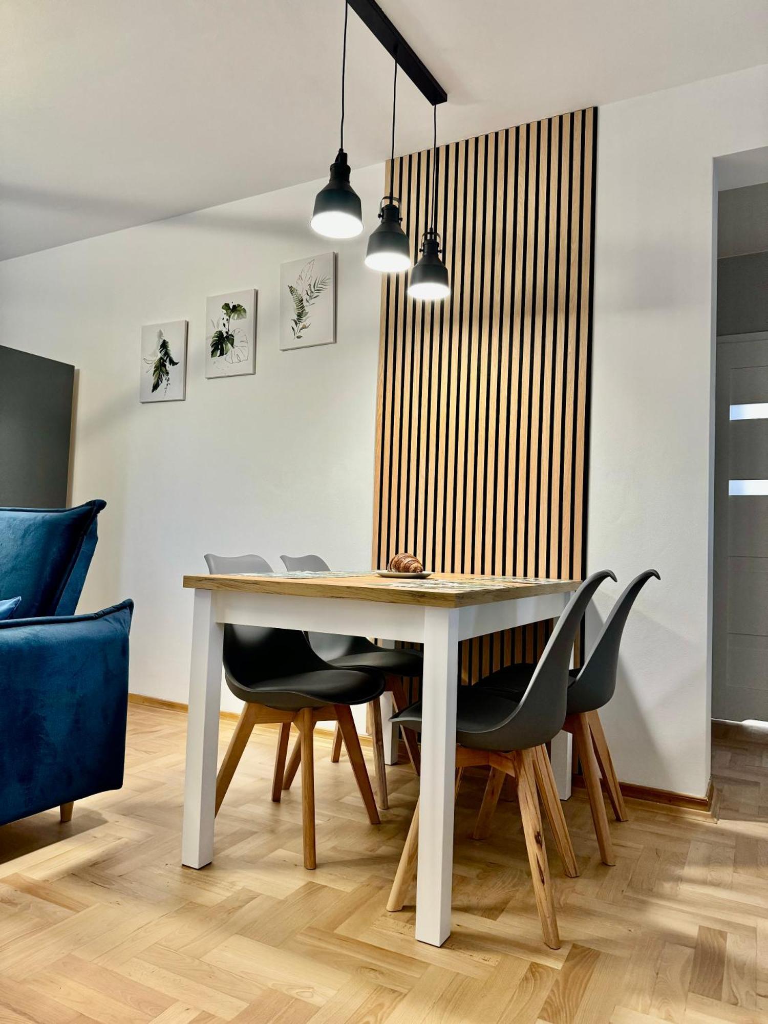 Blue Zone With Free Parking, Balcony And Garden Appartamento Cracovia