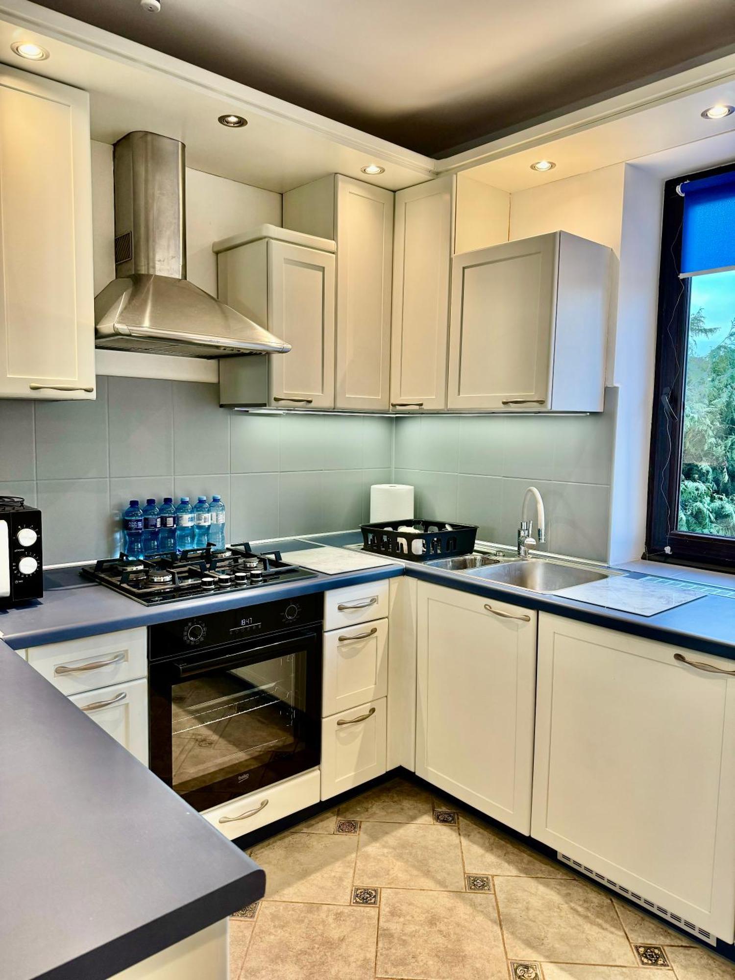 Appartamento Blue Zone With Free Parking, Balcony And Garden Cracovia